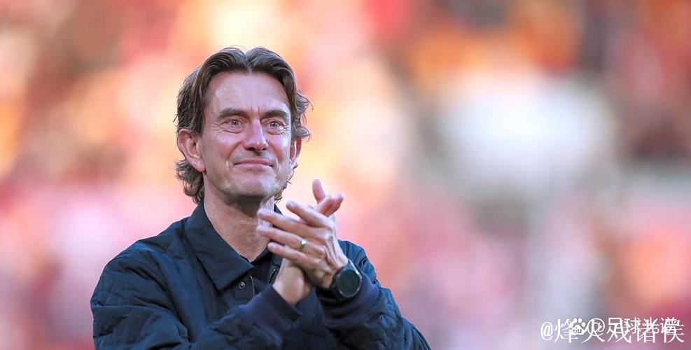 名记:弗兰克面临俱乐部内部质疑,但热刺还没认真考虑解雇他 名记:弗兰克面临俱乐部内部质疑,但热刺还没认真考虑解雇他