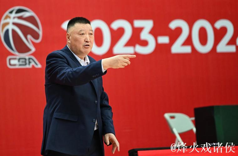 广州男篮官宣杨学增担任主教练 接替郭士强